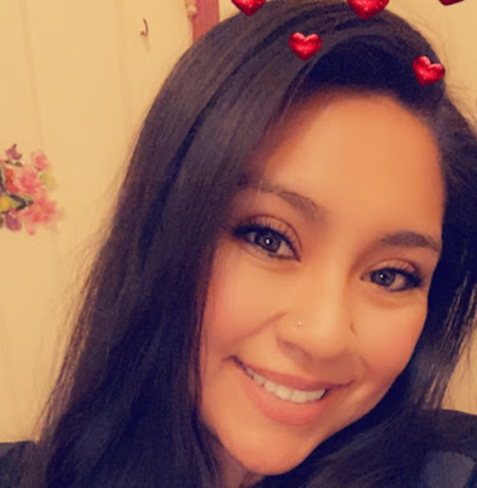 Meet your Posher, Julissa